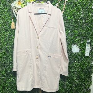 Figs Women's pink powder Bellevue slim long lab coat size XL